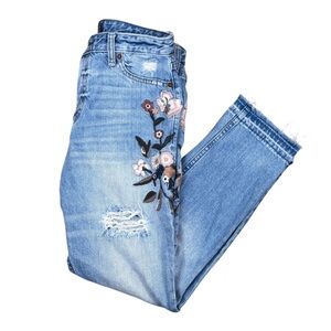 Abercrombie & Fitch Annie High Rise Girlfriend Embroidered Distressed Jeans 4 R